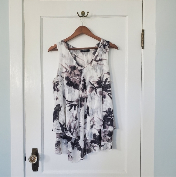 Papa Vancouver Tops - Papa Vancouver Sleeveless Top – Size XL – White/Black/Grey